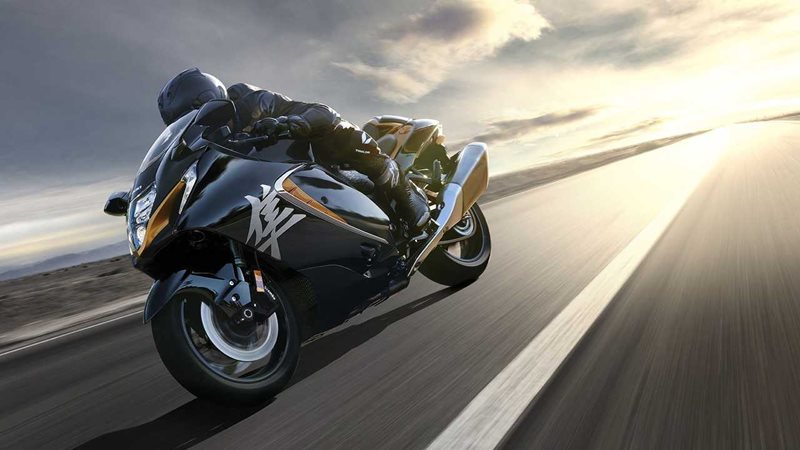 Suzuki Hayabusa The name "Hayabusa" comes from the Japanese word for peregrine falcon, a bird that is known for its ability to dive at incredibly high speeds, symbolizing the bike's purpose as a speed demon.